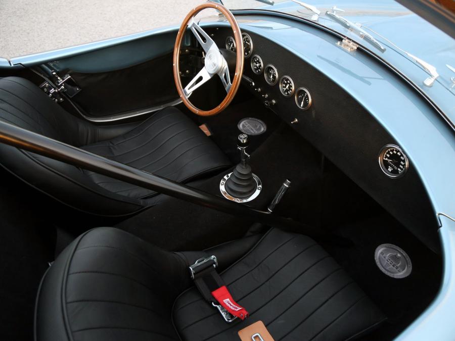  Shelby Cobra 289 FIA 50th Anniversary 2014 года  (фото 6 из 27)